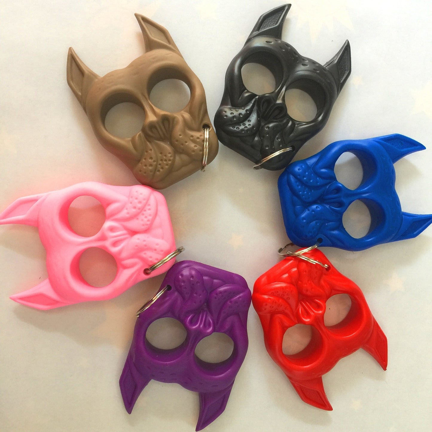 Camping and Survival/ Dog Head Keychain Self-defense Finger Lock