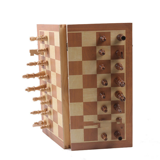 Novelty and nic-nacs/ Chess craft gift