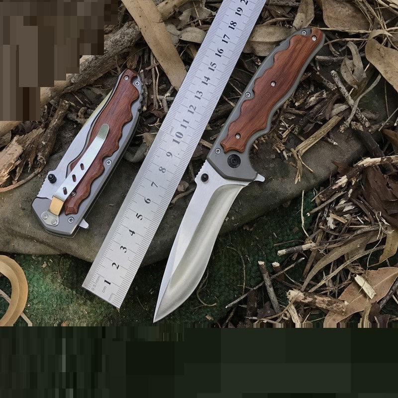 Camping and Survival/ In The Wilderness High Hardness Defensive Folding Knife